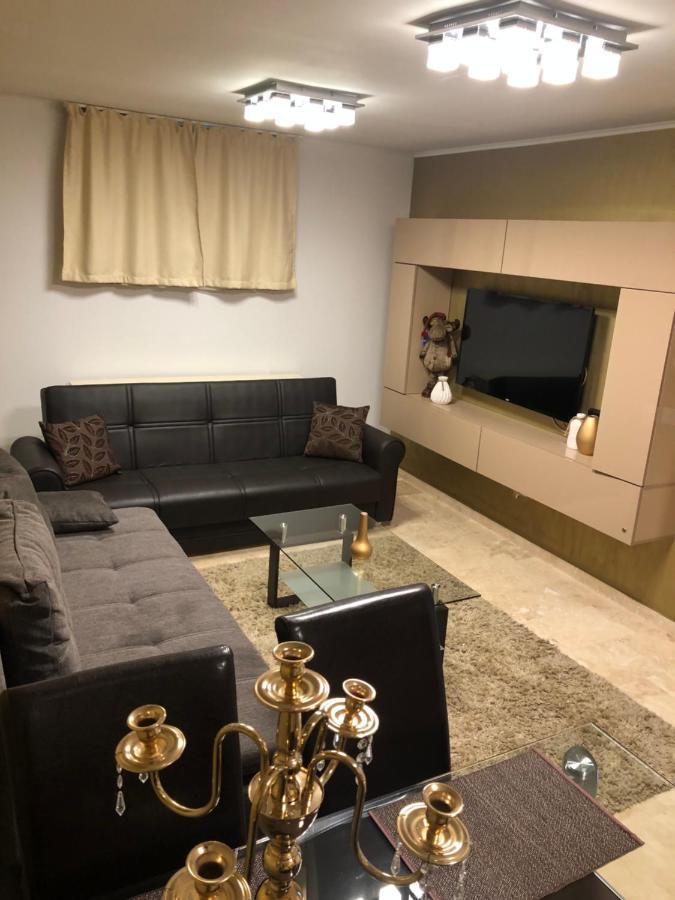 Appartamento Apartament Nicolle Poiana Brasov Esterno foto
