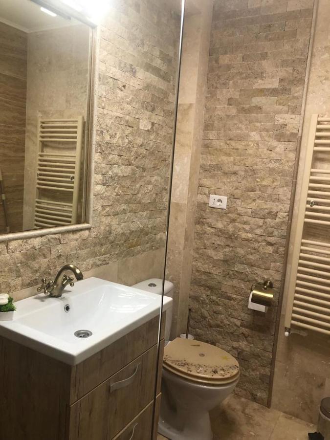 Appartamento Apartament Nicolle Poiana Brasov Esterno foto