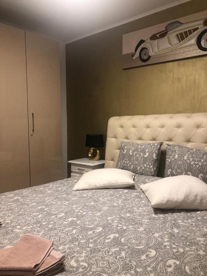 Appartamento Apartament Nicolle Poiana Brasov Esterno foto